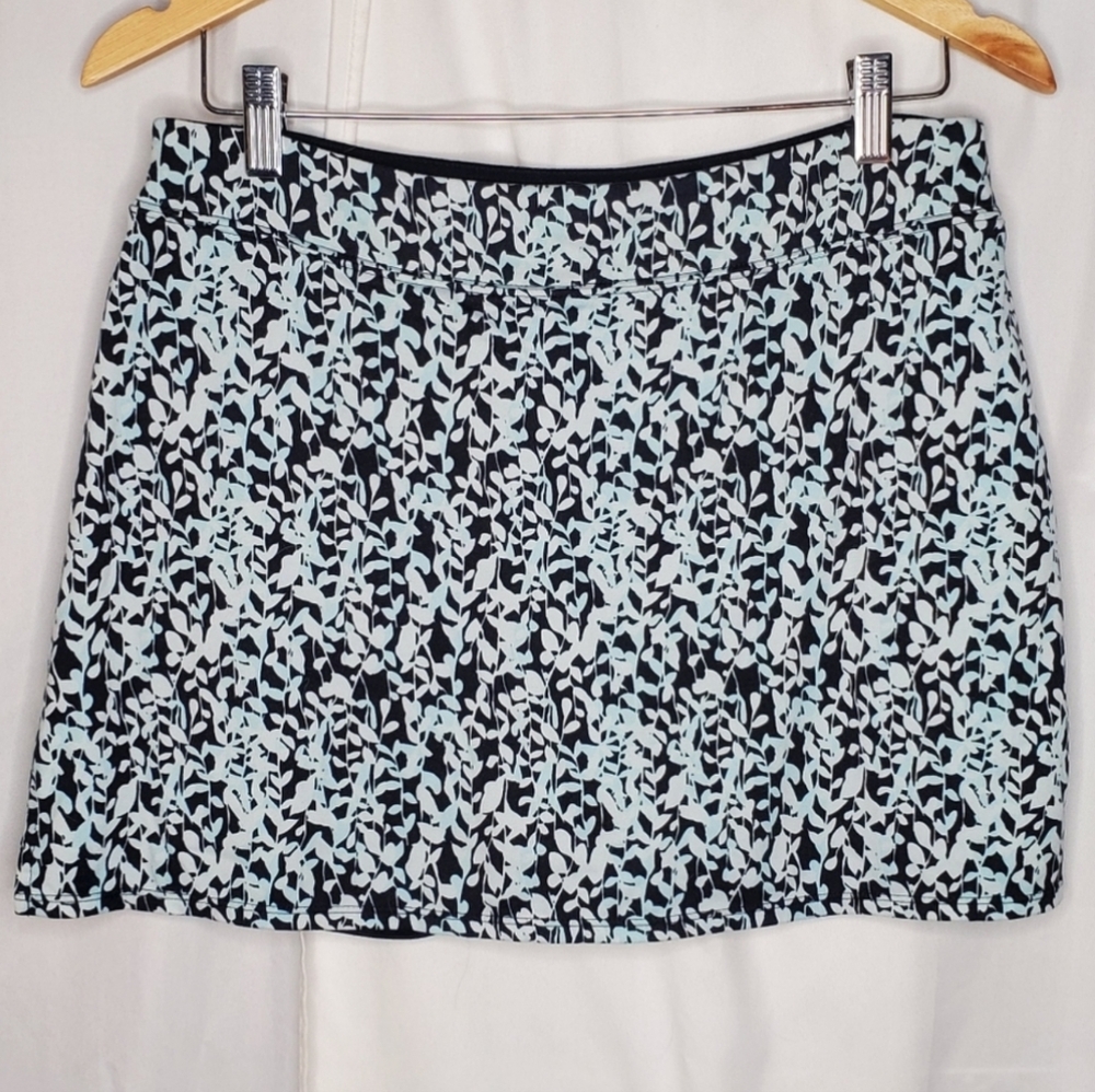 ◇◇ Tranquility Light Blue and Black Allover Print Skort Size Medium